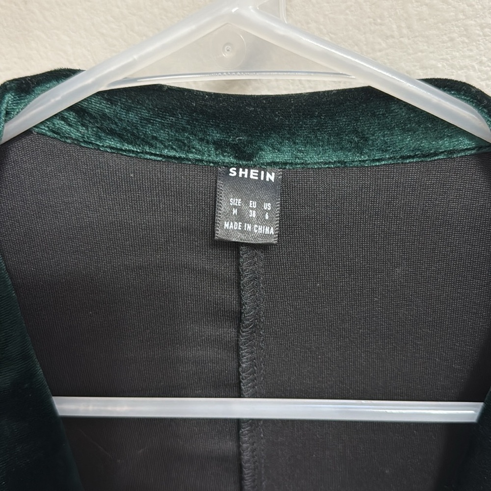 Women’s Chiquease Lapel Neck Single Button Green Velvet Blazer & Skirt Set. Sz M - Picture 7 of 16